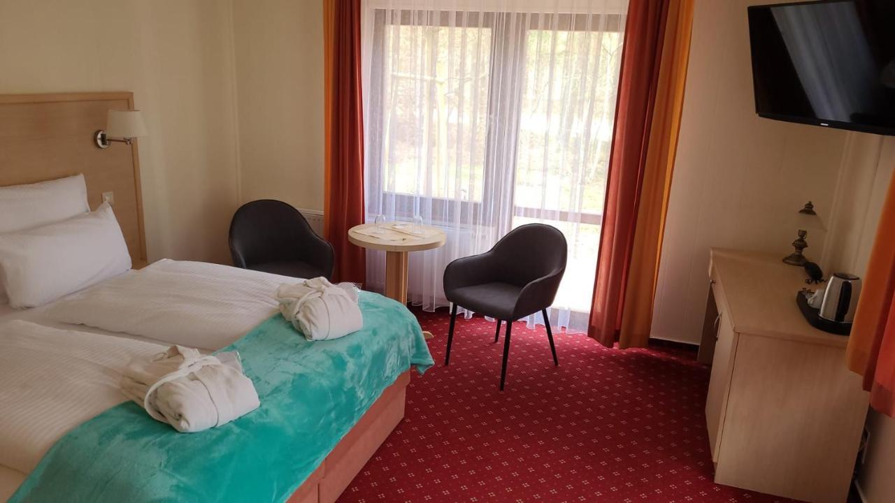 Hubertus Hotell Perleberg Eksteriør bilde